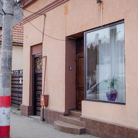 Reghin Guest House Luaran gambar